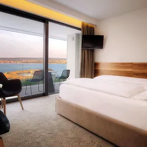 Margaret Hotel